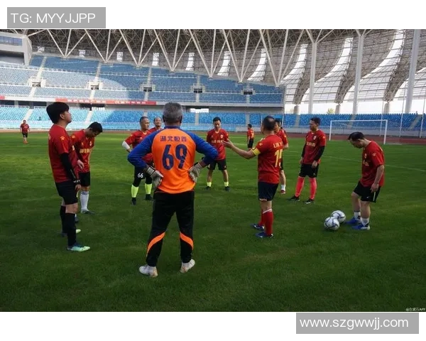 重庆话足球热潮来袭球迷激情四溢共话绿茵传奇 重庆话足球热潮来袭球迷激情四溢共话绿茵传奇